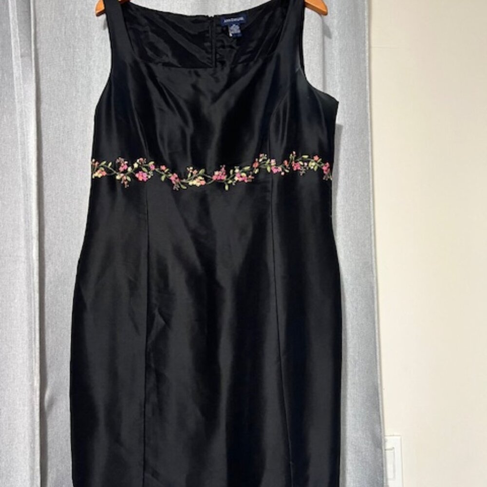 Beautiful Ann Taylor black satin dress with embroidery